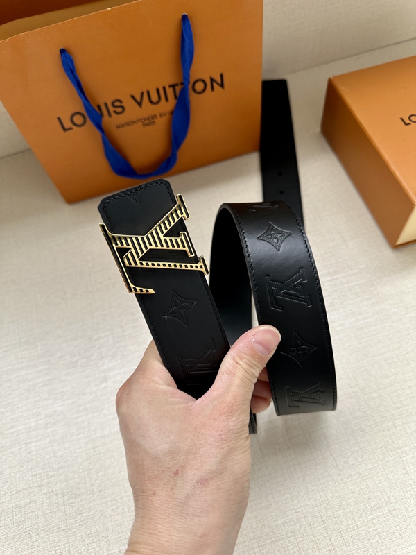 激安ルイヴィトンベルト背面デザイン